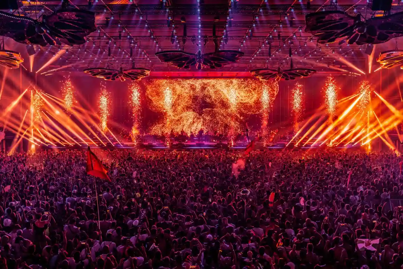 Grande palco alcançado por artistas e alunos da Noise Academy